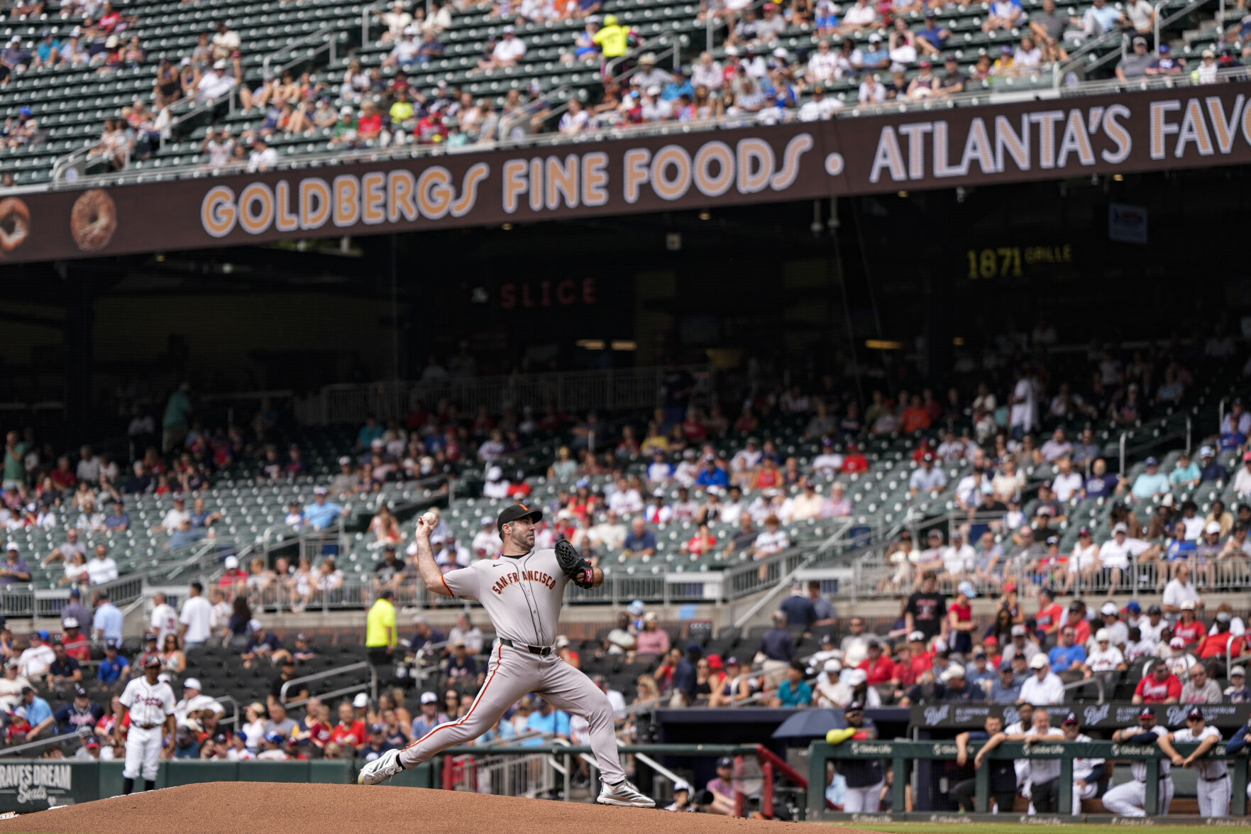 Giants Braves Baseball